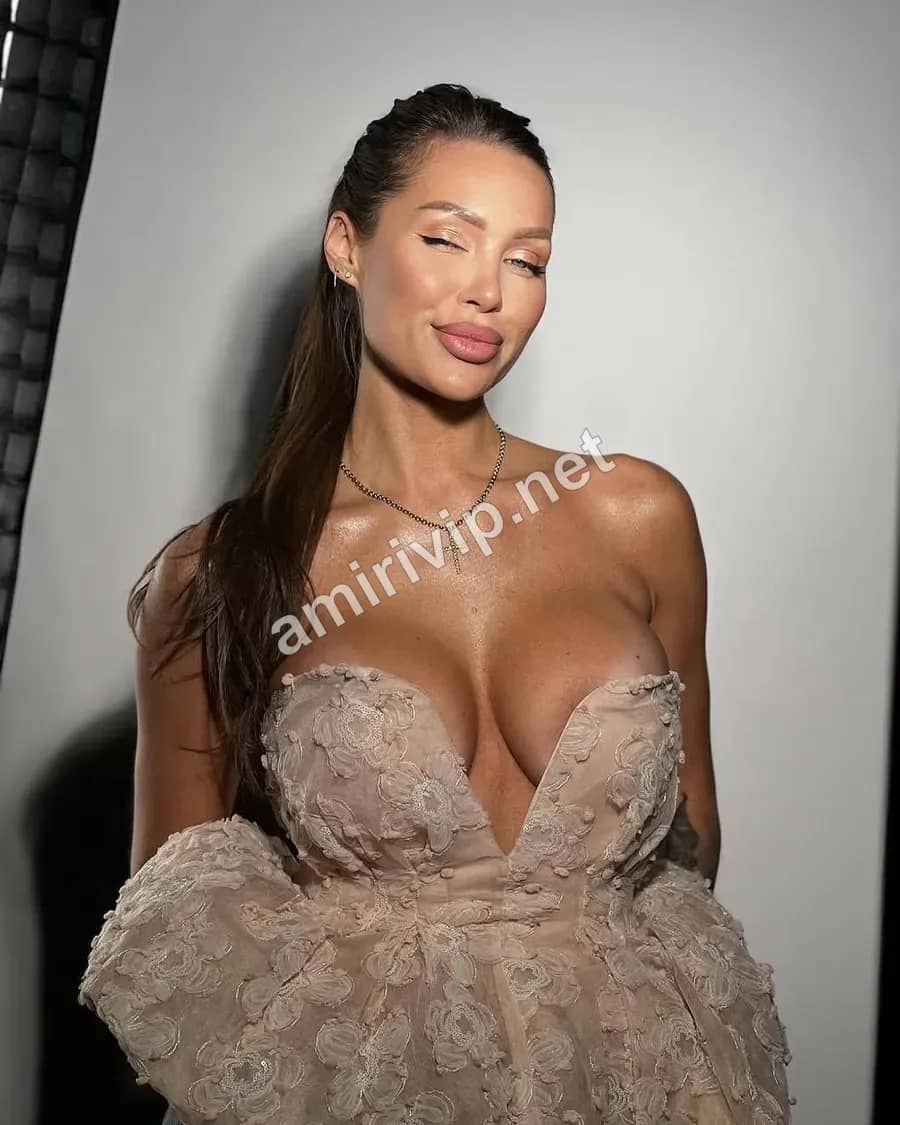 YASMINA