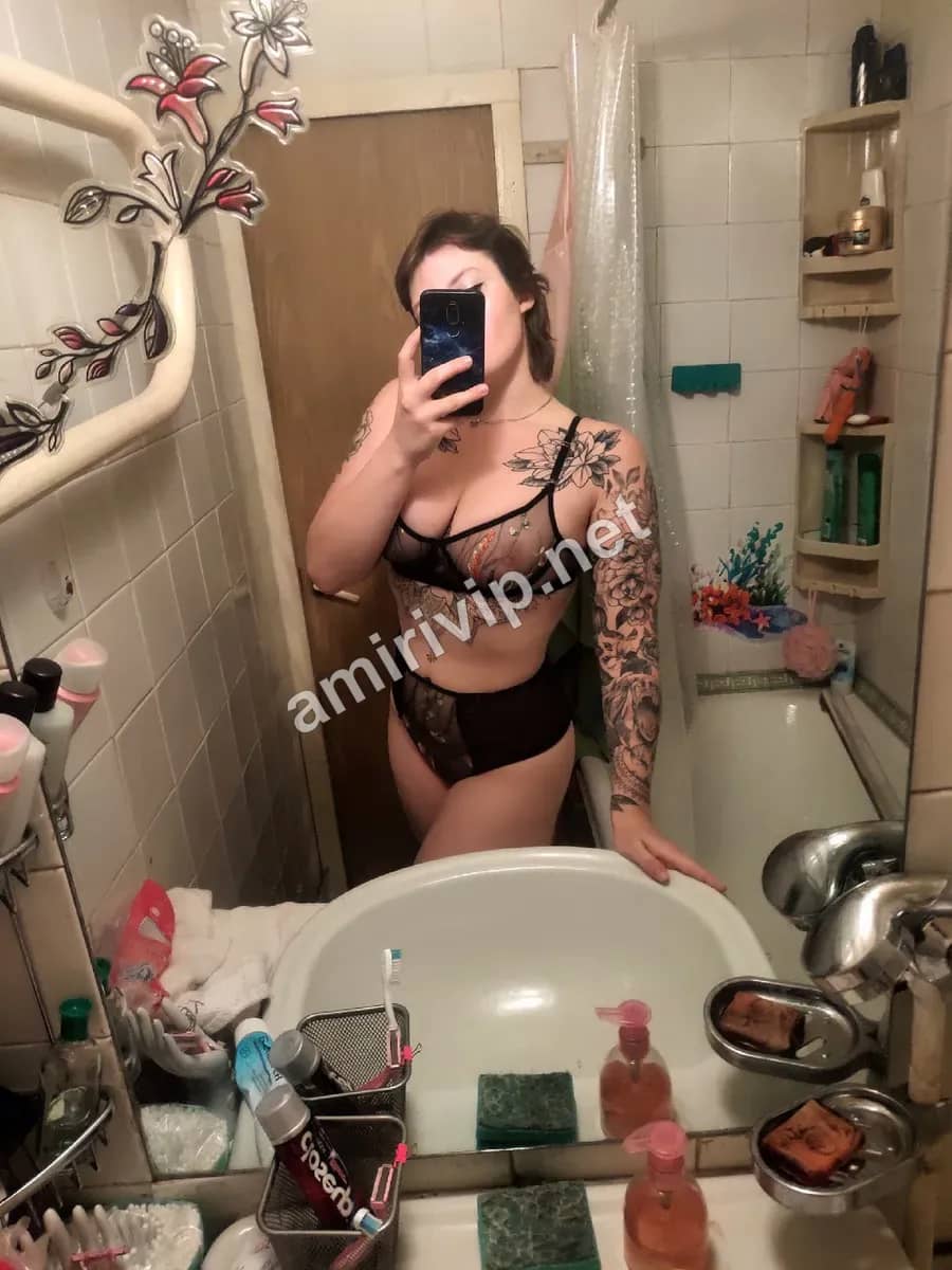 YASMINA