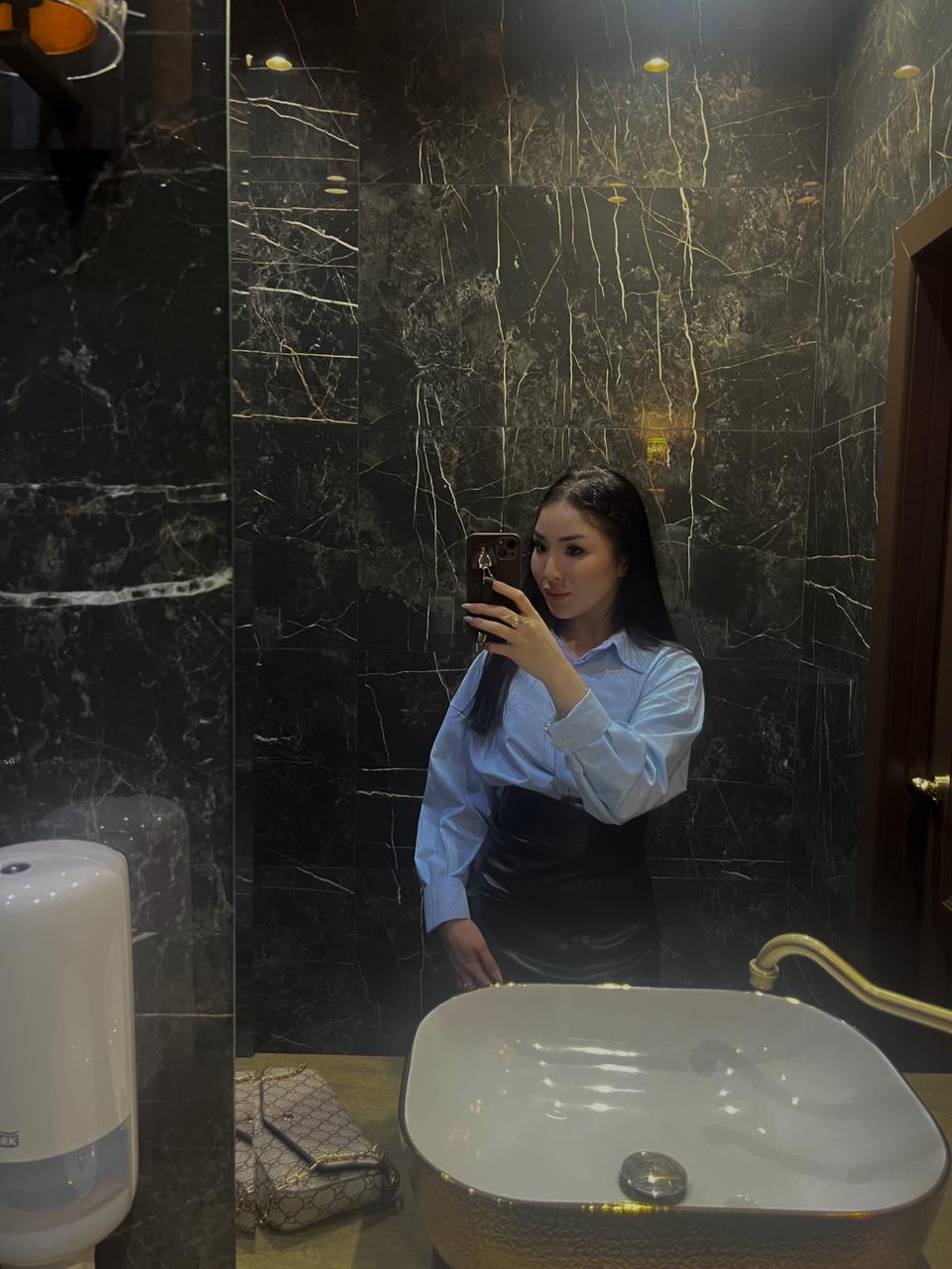 Эскортница alena-2 в Алматы - рост 160 см, вес 43 кг, возраст 20 лет